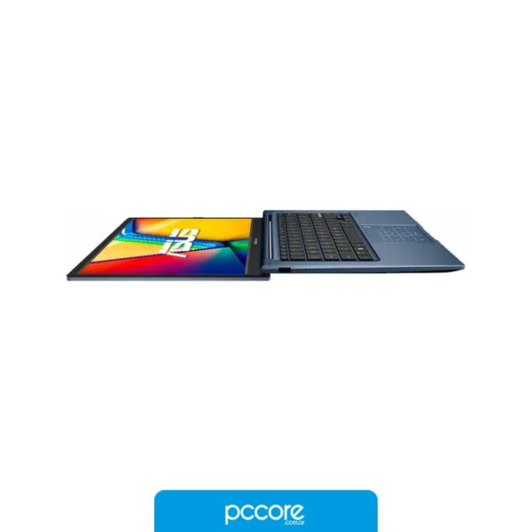 Notebooks Notebook Asus Vivobook Intel Core 7 150U 8GB DDR5 512SSD 15.6 FHD Quiet Blue, vista posterior Notebooks Notebook Asus Vivobook Intel Core 7 150U 8GB DDR5 512SSD 15.6 FHD Quiet Blue, vista posterior